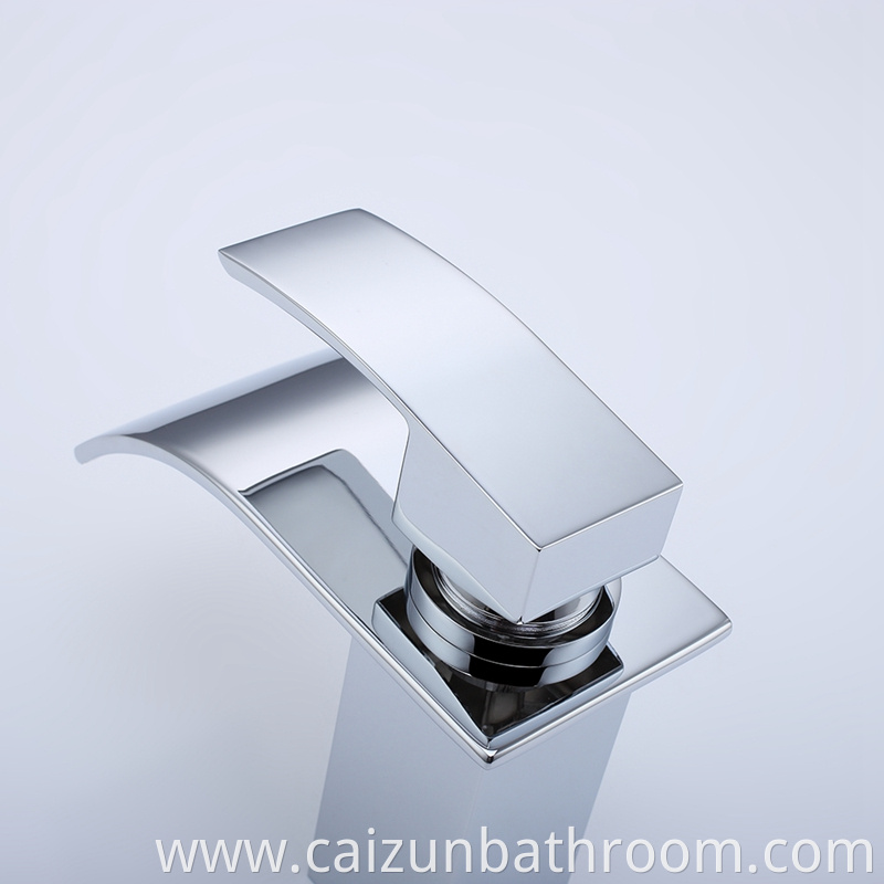 Deck Mounted Single Hole Sigle Handle Basin Faucet